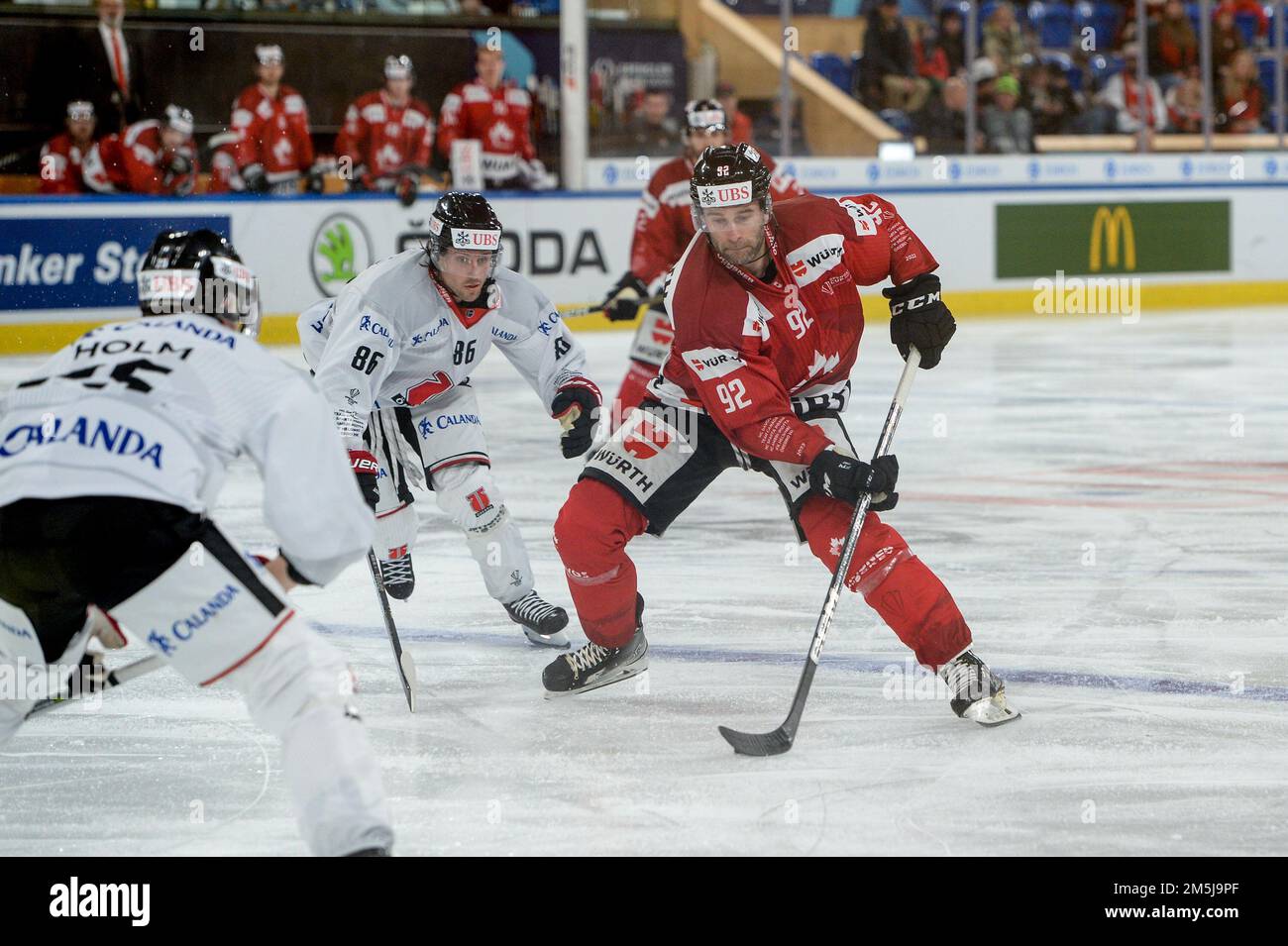 Davos, Eistadion Davos, Spengler Cup: Orebro HK - Team, Canada. 29th Dec, 2022. Brett Connolly del Team Canada (Andrea Branca/SPP-JP) Credit: SPP Sport Press Photo. /Alamy Live News Foto Stock