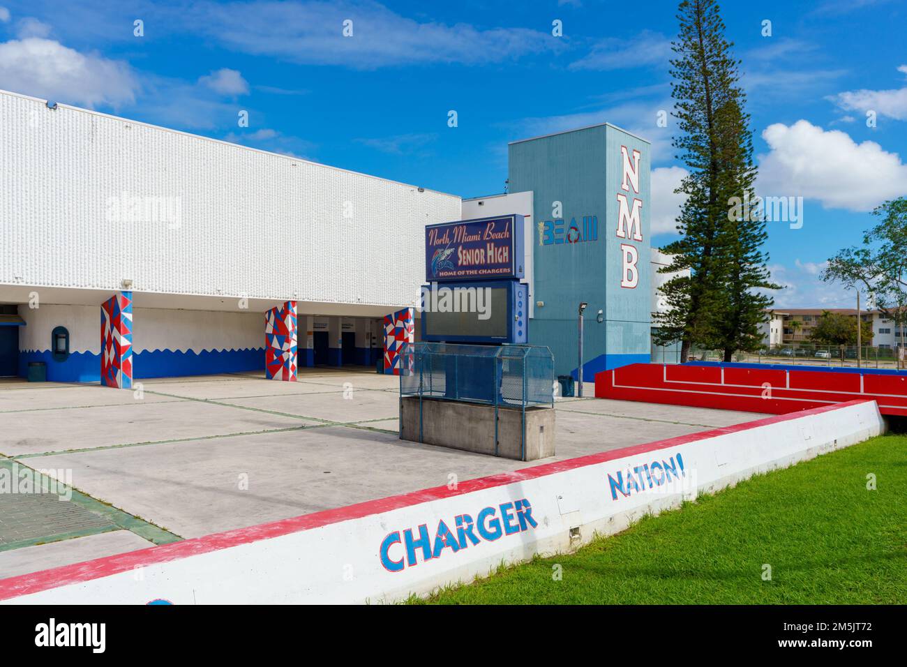 Miami, FL, USA - 29 dicembre 2022: Foto della NMB North Miami Beach Senior High School Foto Stock