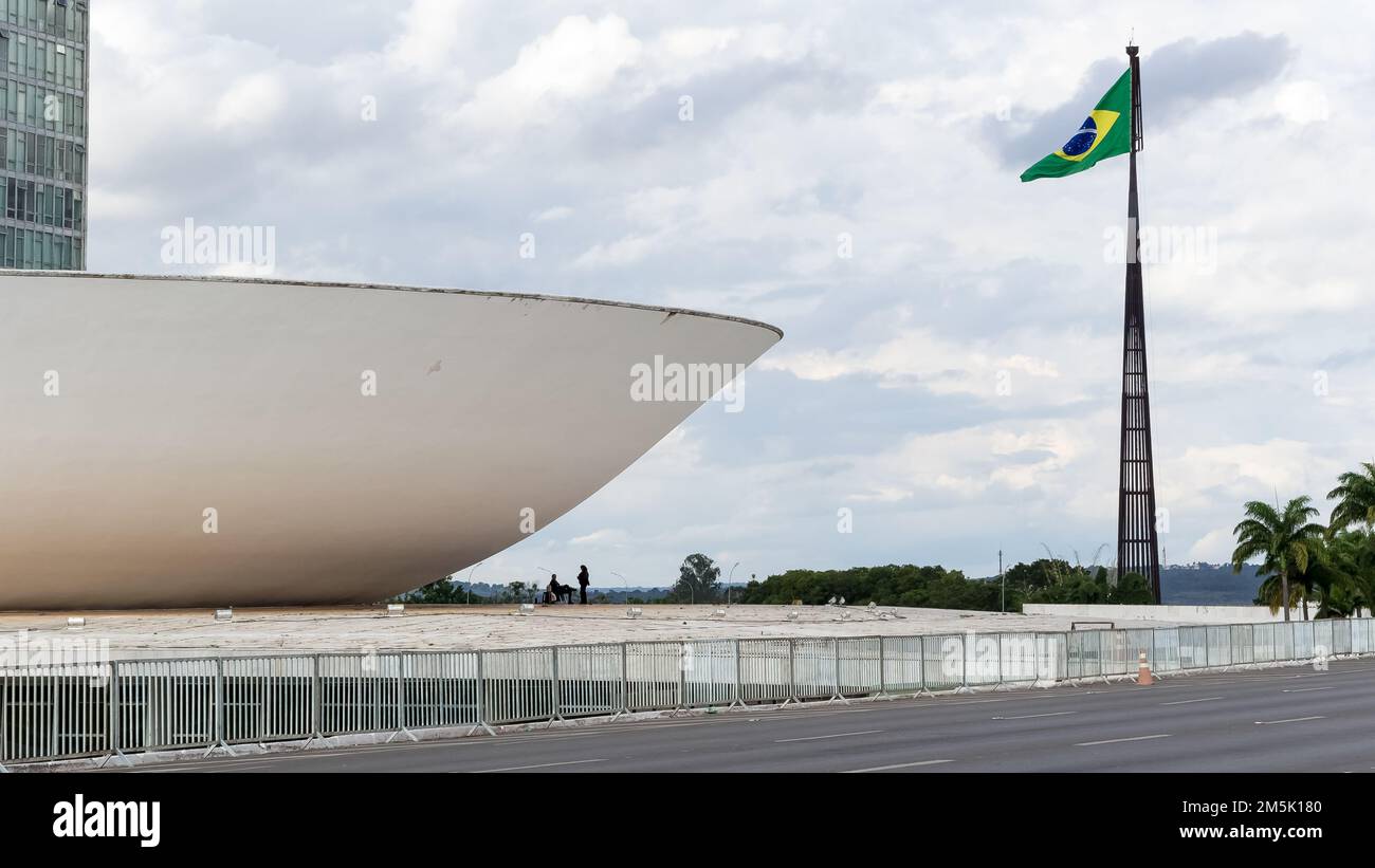 Dettaglio architettonico dell'edificio del Congresso Nazionale del Brasile progettato dall'architetto brasiliano Oscar Niemeyer Foto Stock