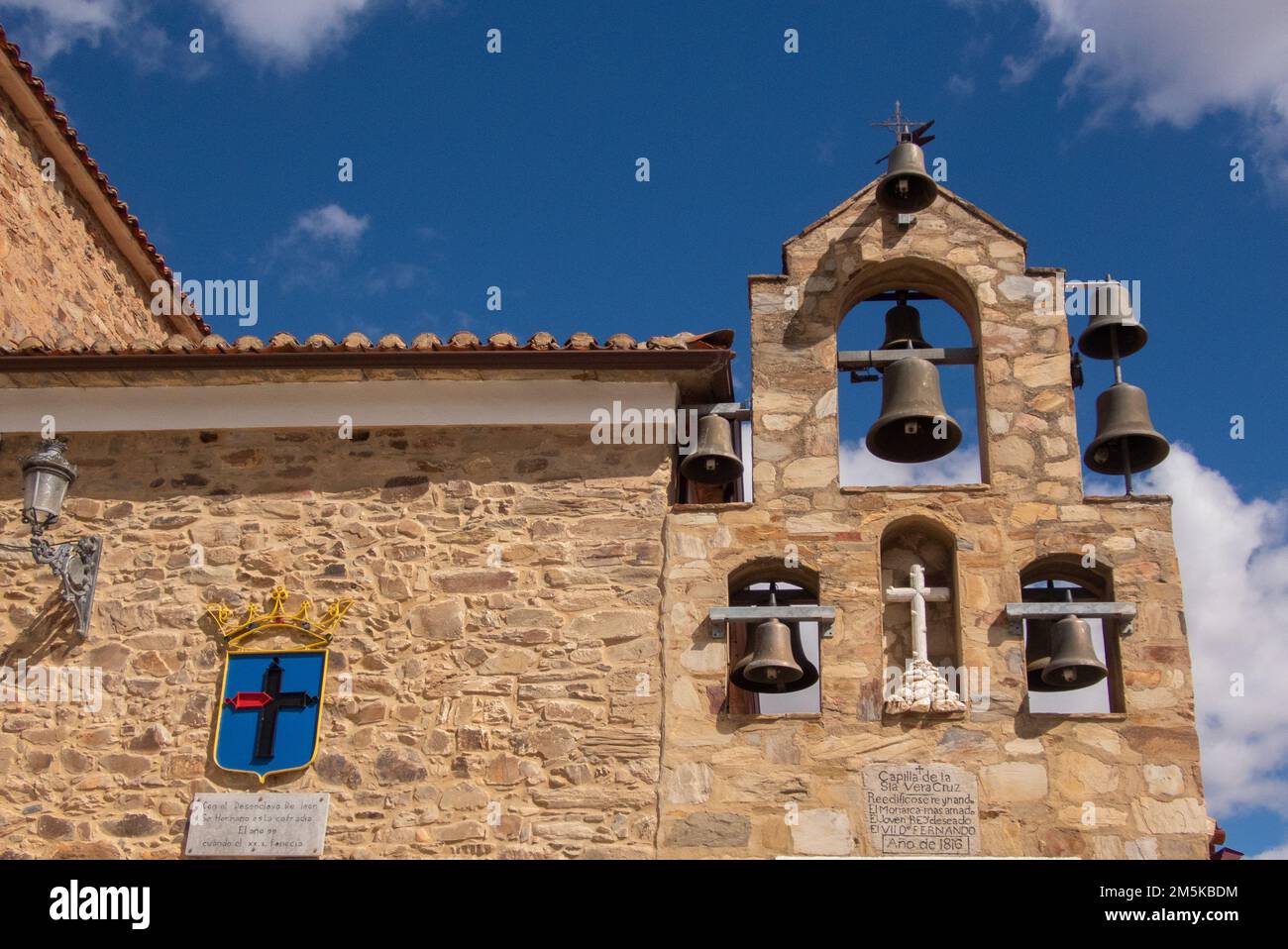 Campanile della cappella 'Capilla de la Santa Veracruz' nel centro storico di Astorga. Foto Stock