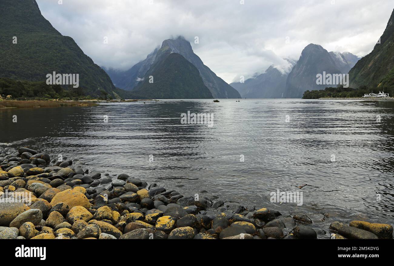 Carte Postale Ancienne Nouvelle-Zélande - Milford Sound Mitre Peak - Fjordland