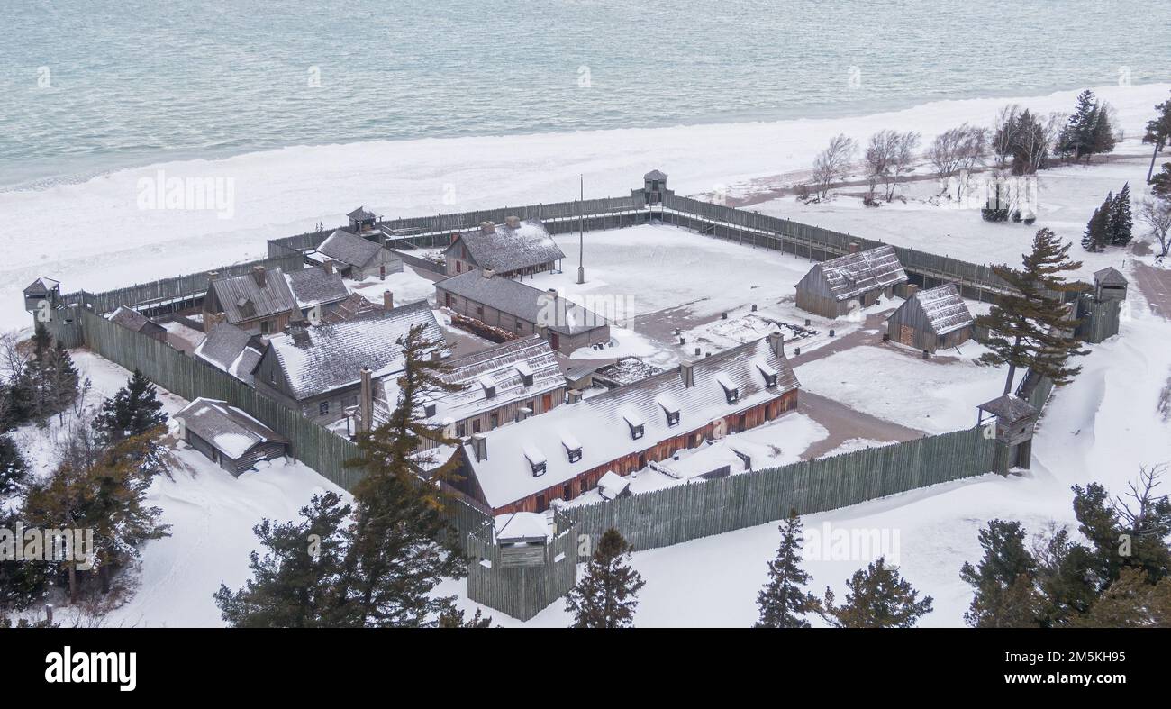 Vista aerea di Fort Michilimackinac a Mackinaw City, Michigan, in inverno Foto Stock