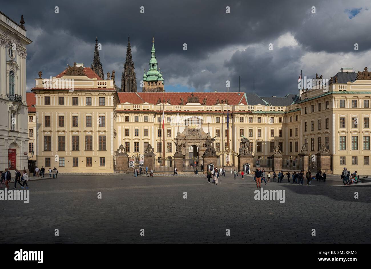 Facciata del Castello di Praga ingresso con porta Mattia - Praga, Repubblica Ceca Foto Stock