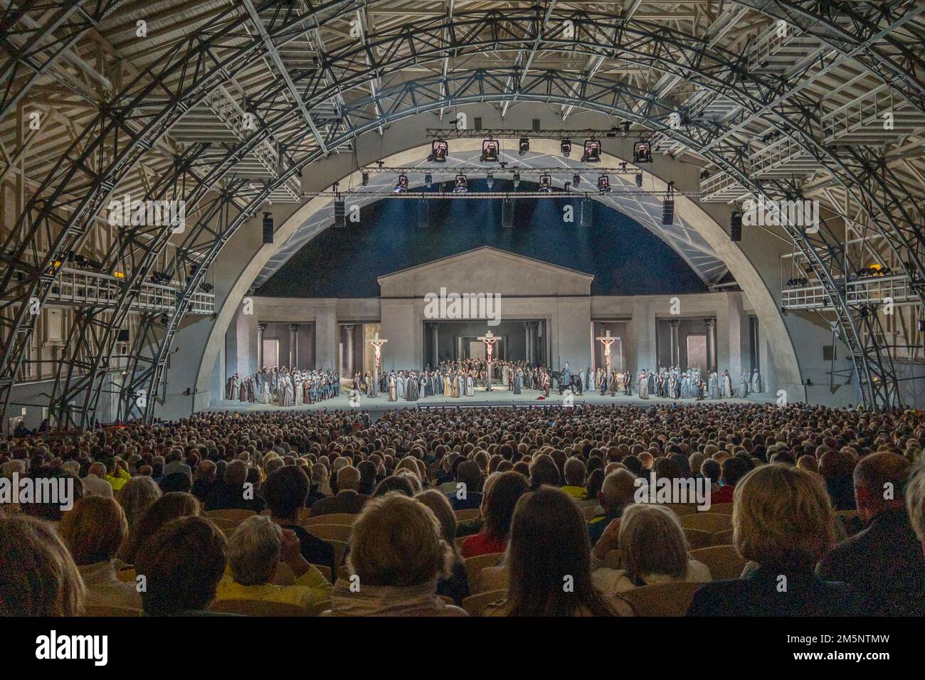Scena della crocifissione, rappresentazione della Passione di Oberammergau 2022 Foto Stock