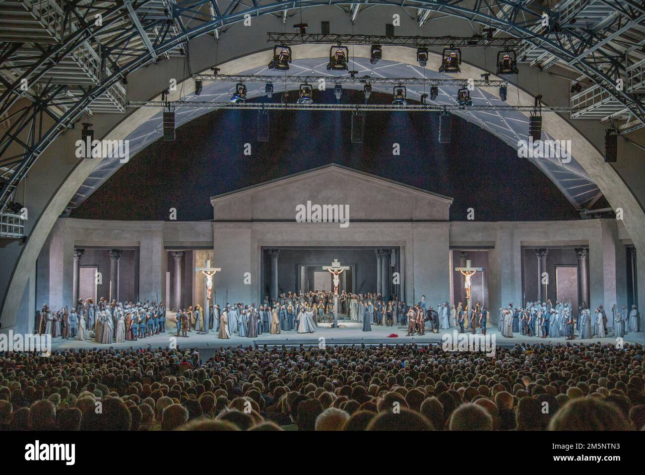 Scena della crocifissione, rappresentazione della Passione di Oberammergau 2022 Foto Stock