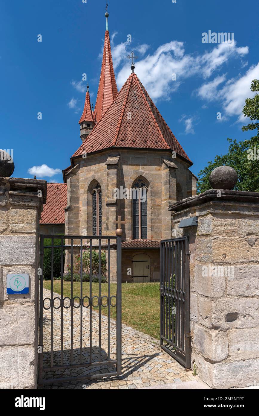 La Chiesa Protestante di San Chiesa di Matteo, menzionata dal 1477, Heroldsberg, Franconia media, Baviera, Germania Foto Stock