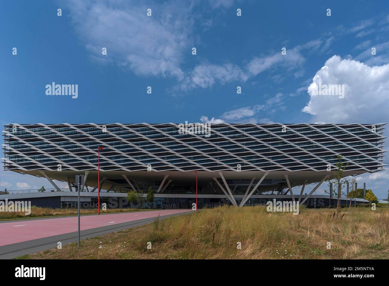Moderno edificio amministrativo Adidas, Herzogenaurach, Franconia media, Baviera, Germania Foto Stock