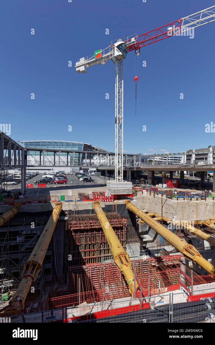 Cantiere della stazione metropolitana Duesseldorf Airport, U 81, ingegneria civile con impianti idraulici Groundforce, Nord Foto Stock