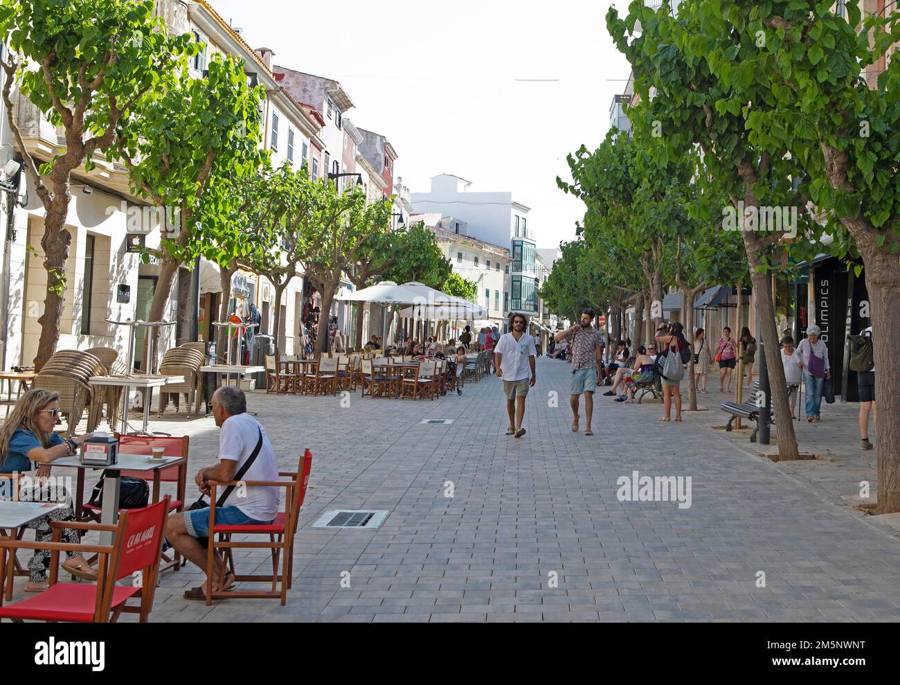 Zona pedonale a Mao, Mahon, Minorca, Spagna Foto Stock