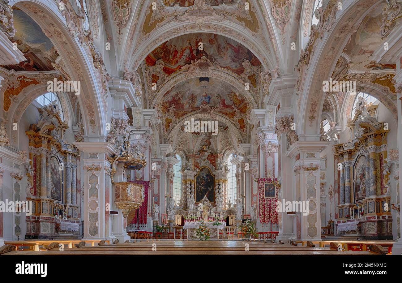 Vista interna della navata centrale, coro, basilica collegiata, chiesa collegiata, Chiesa del monastero, monastero dei canoni agostiniani, Neustift Foto Stock