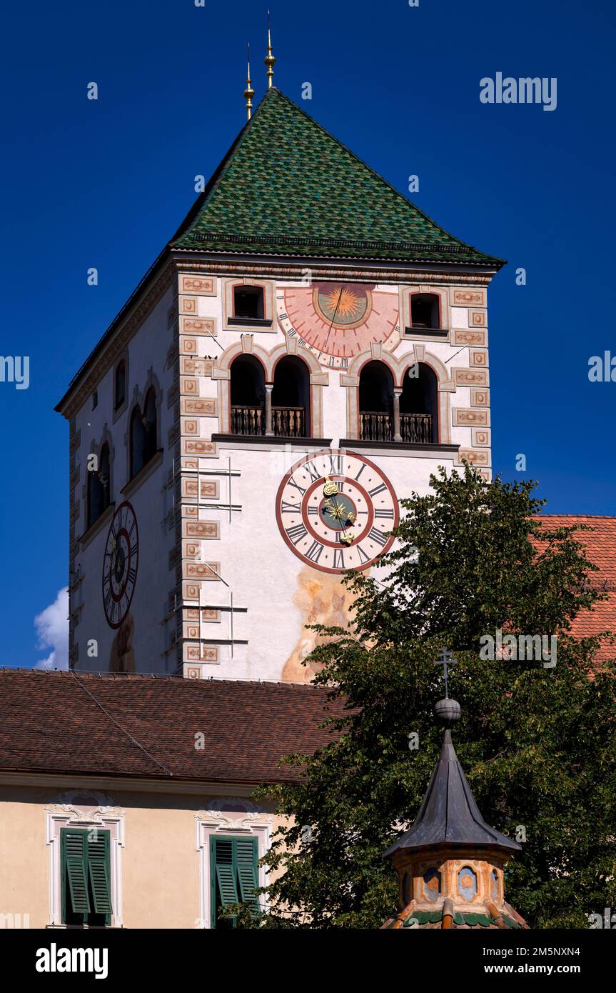 Torre della chiesa collegiata, monastero dei canonici agostiniani, monastero di Neustift, anche monastero, Vahrn vicino a Brixen, Bressanone, Alto Adige, Italia Foto Stock