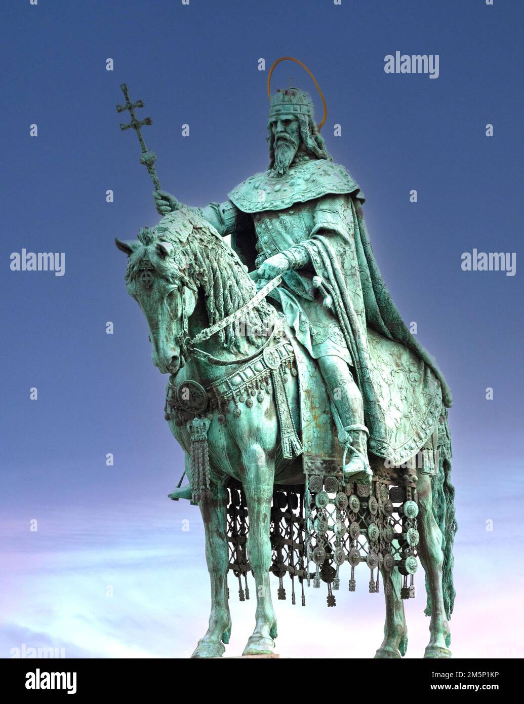 Statua equestre di Stefano i nel Castello di Buda, Budapest, Ungheria. Foto Stock