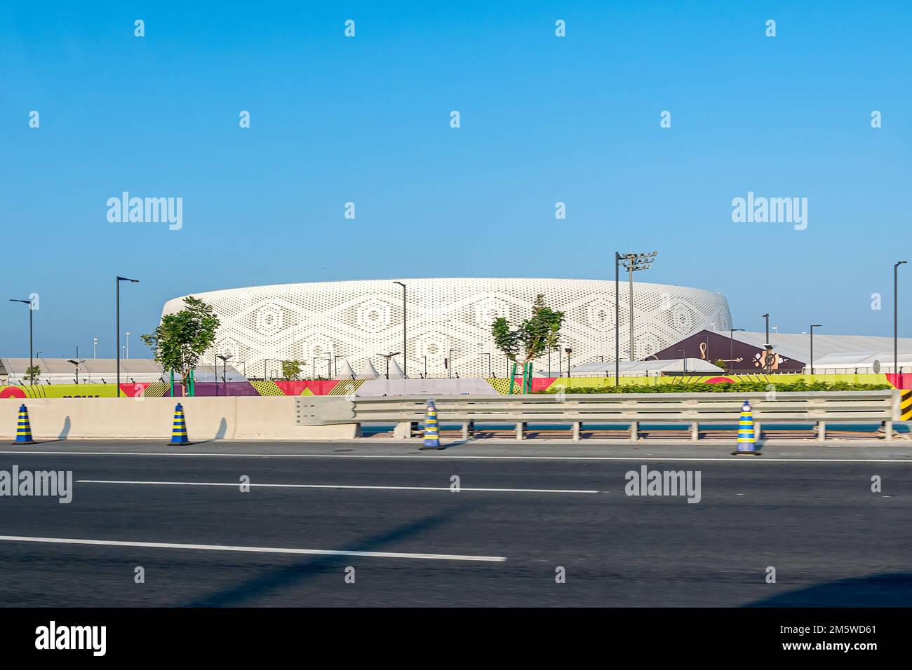 Una vista generale dello stadio al Thumama, uno dei luoghi in cui si svolge il torneo di calcio della Coppa del mondo FIFA Qatar 2022. Foto Stock