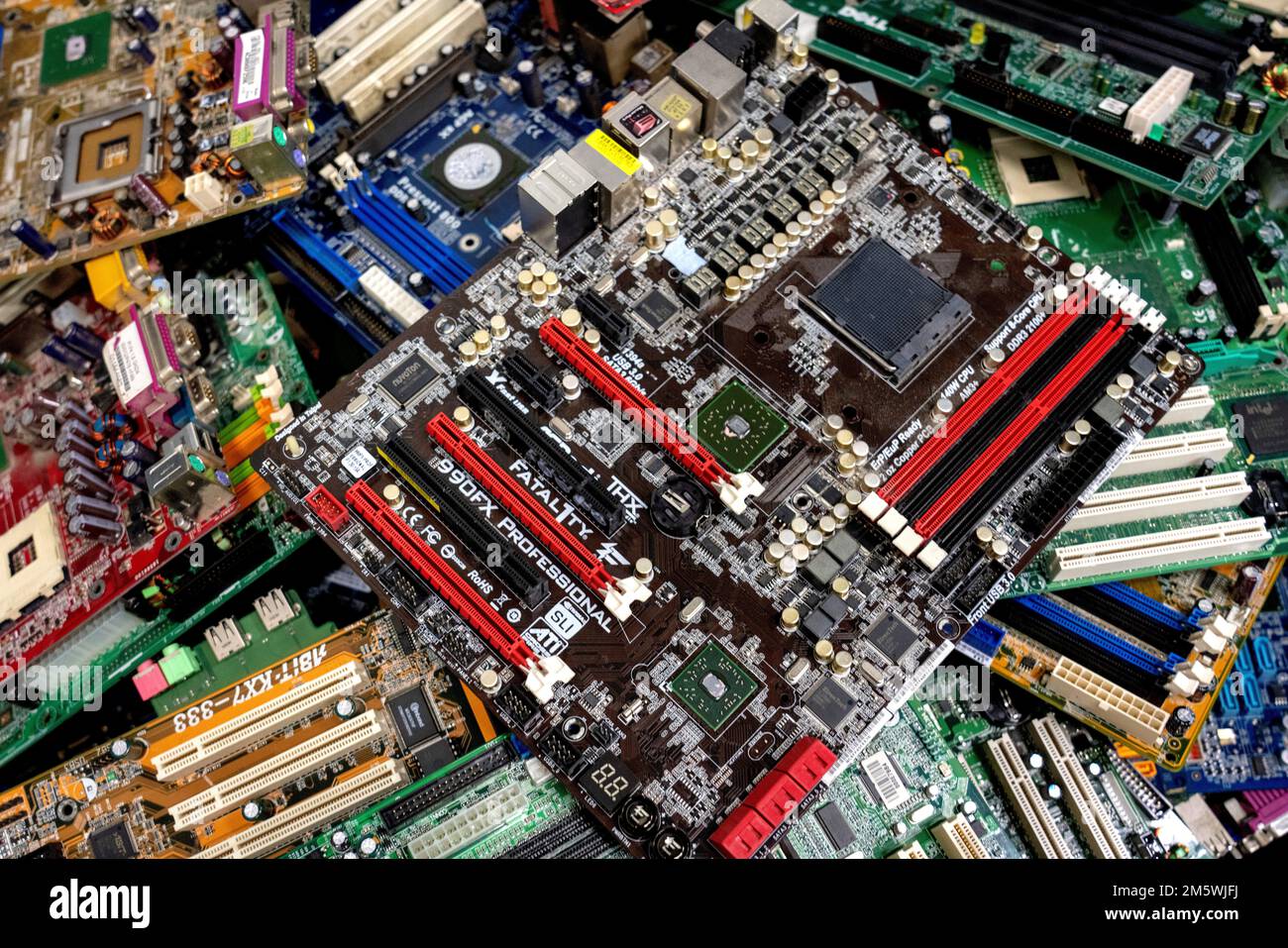 Rifiuti elettronici. circuiti stampati per il riciclaggio da parte di simi eindhoven holland. vvvbvanbree fotografie Foto Stock