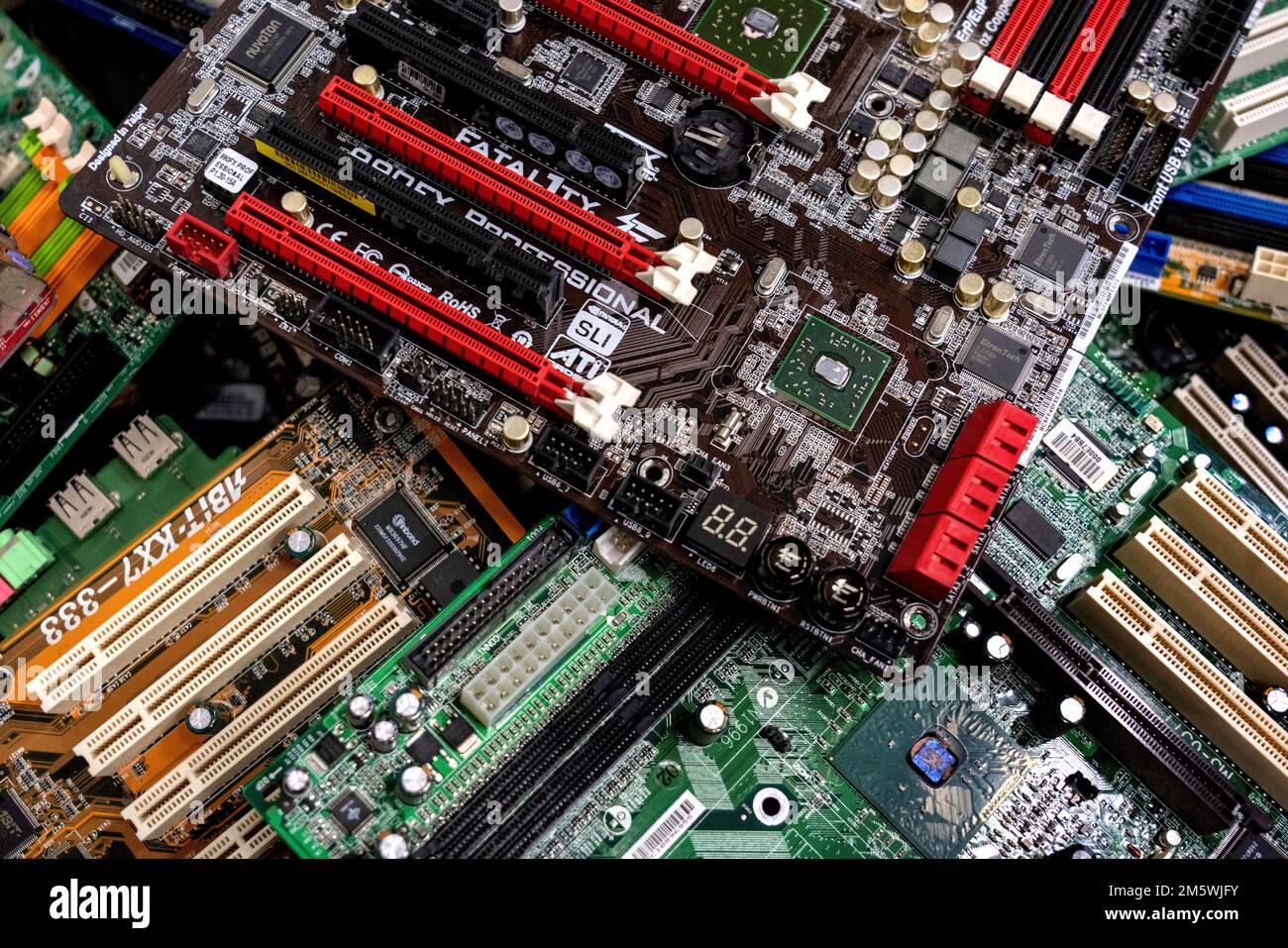 Rifiuti elettronici. circuiti stampati per il riciclaggio da parte di simi eindhoven holland. vvvbvanbree fotografie Foto Stock