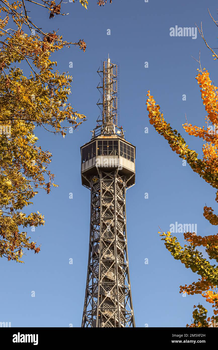 Torre di osservazione Petrin a Praga, Repubblica Ceca. Foto Stock
