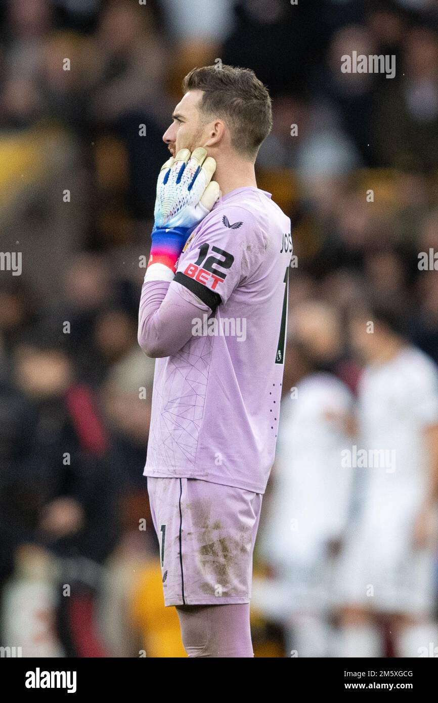 Wolverhampton, Regno Unito. 31st dicembre 2022. Wolverhampton, Regno Unito. 31st Dec 2022. Jos S‡, portiere di Wolves durante la partita della Premier League tra Wolverhampton Wanderers e Manchester United a Molineux, Wolverhampton sabato 31st dicembre 2022. (Credit: Gustavo Pantano | MI News ) Credit: MI News & Sport /Alamy Live News Foto Stock