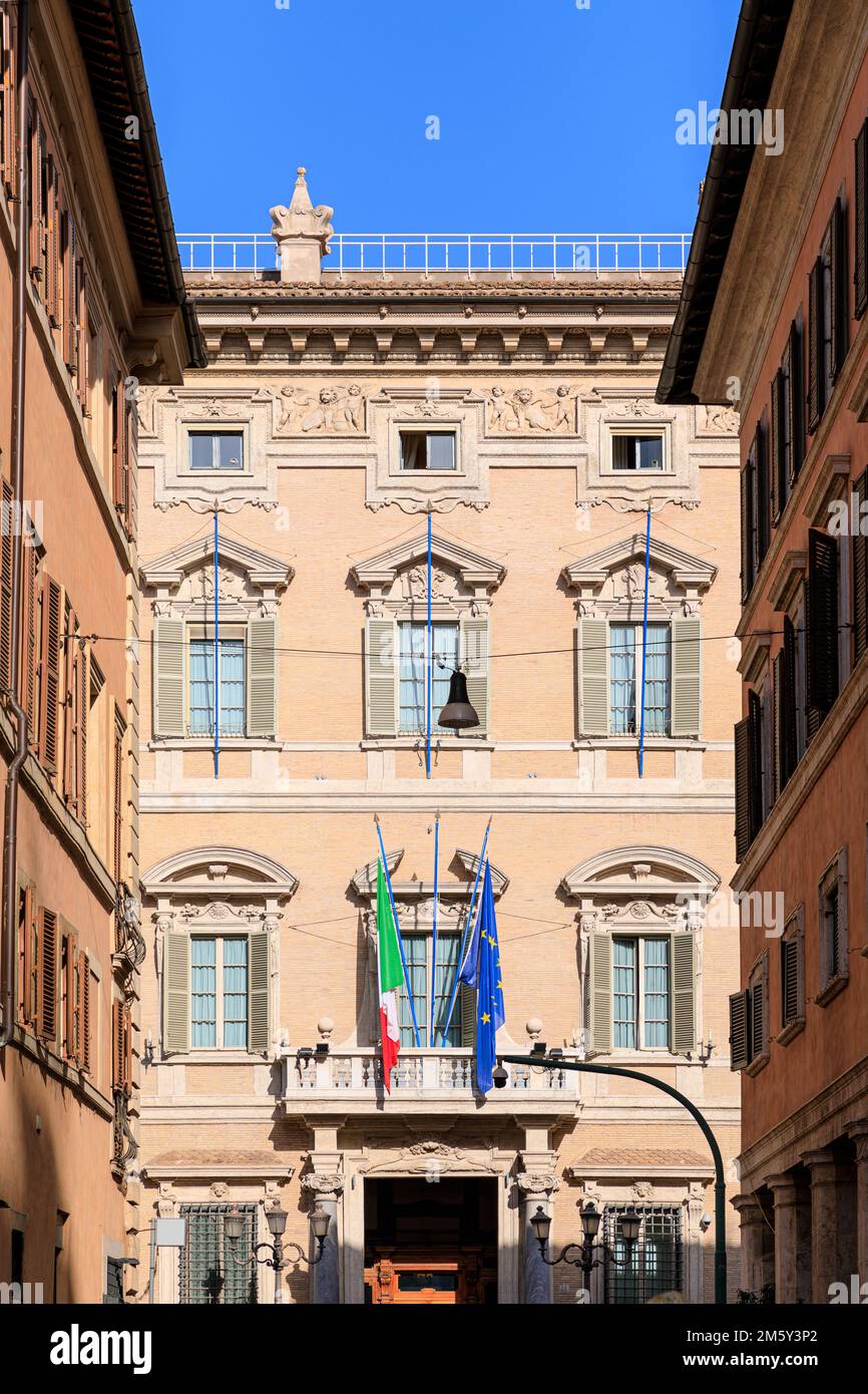 Vista sul Palazzo Madama di Roma. È la sede del Senato della Repubblica Italiana. Foto Stock