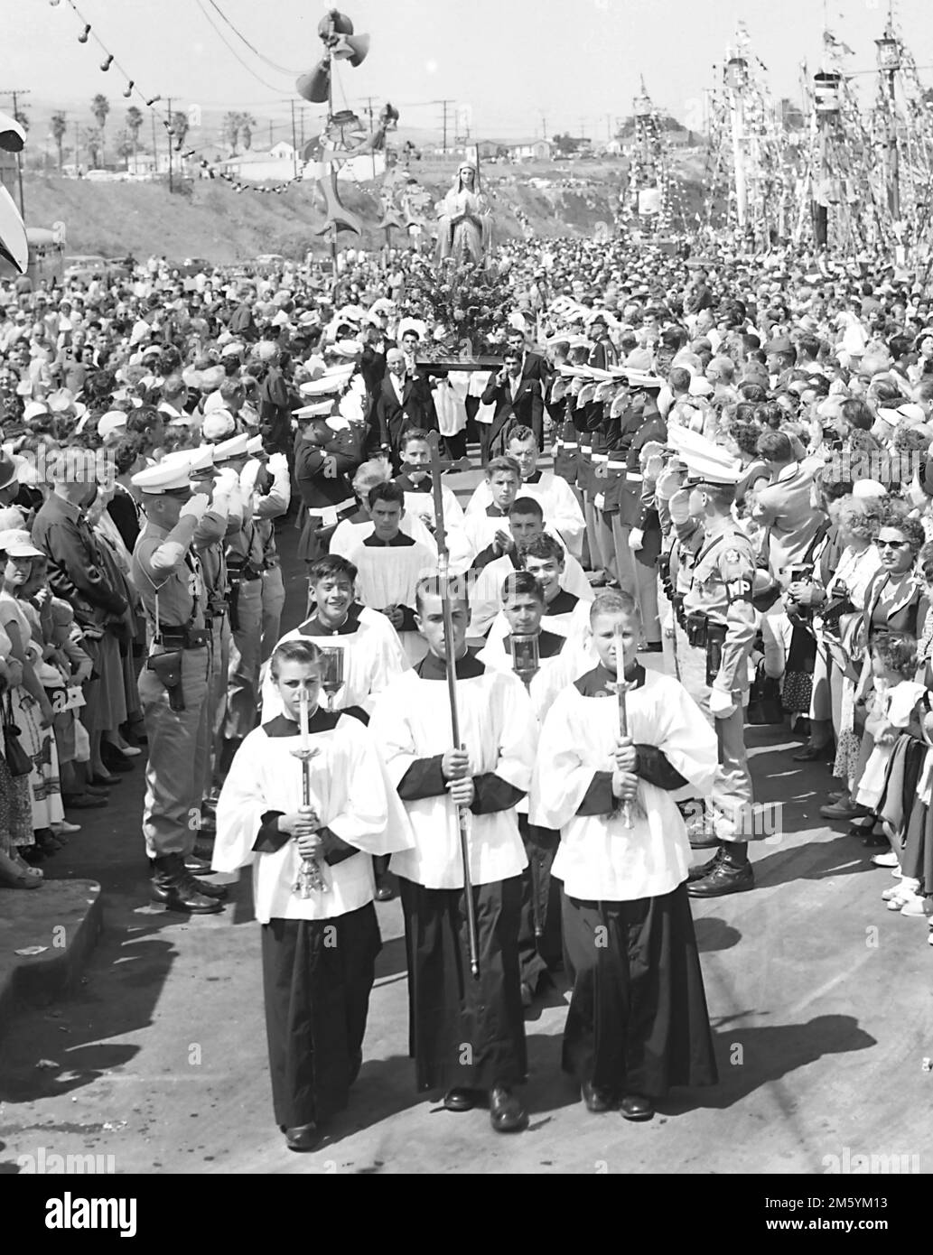 Processione cattolica con la Vergine Maria nella California meridionale, ca. 1960 Foto Stock