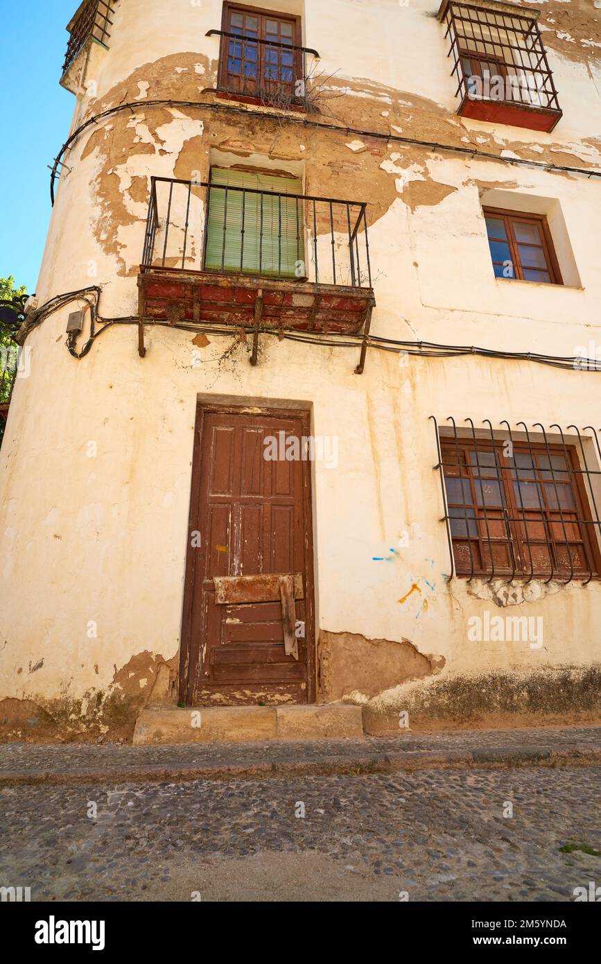 Ronda - l'antica città di Ronda, Andalusia. Case pubbliche abbandonate dell'antica città di Ronda, Andalusia, Spagna. Foto Stock