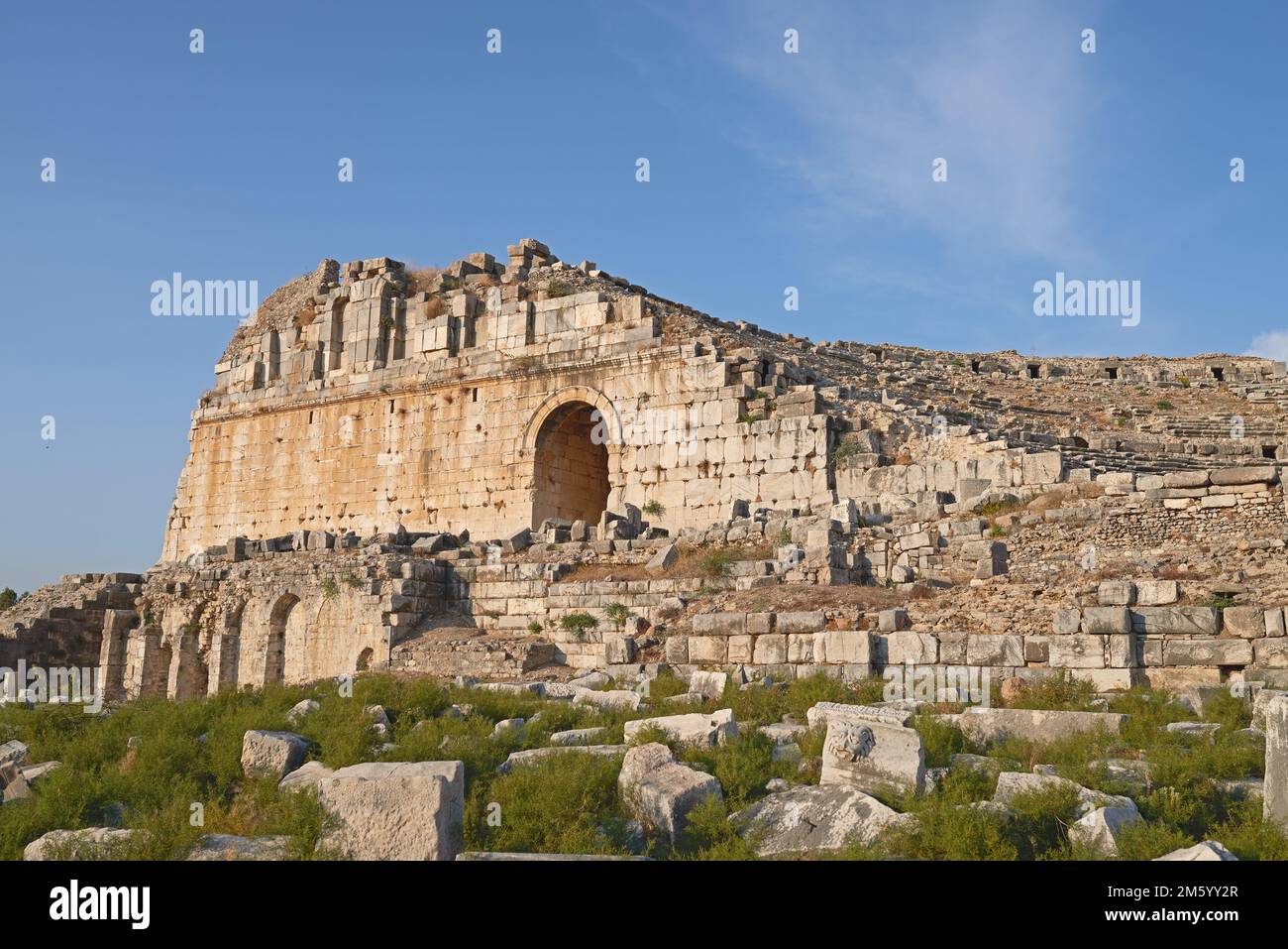 Mileto antico anfiteatro della città, Turchia. Foto di Mileto. Mileto era un'antica città greca sulla costa occidentale dell'Anatolia, vicino alla foce Foto Stock