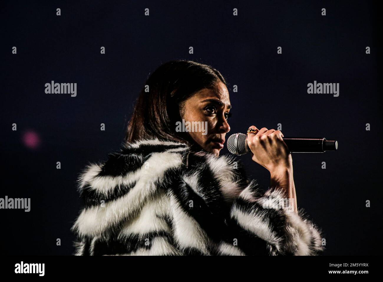 31 dicembre 2022, Roma, Italia: Capodanno 2023 al Circo massimo di Roma con Elodie, Franco 126, Madame, Sangiovanni, Taekwondo e Andrea Casta hanno atteso il nuovo anno insieme al Consigliere per la Cultura del comune di Roma, Alessandro Onorati, insieme a Francesca Romana D'Andrea e Filippo Ferraro presentatori della manifestazione. (Credit Image: © Daniela Franceschelli/Pacific Press via ZUMA Press Wire) Foto Stock