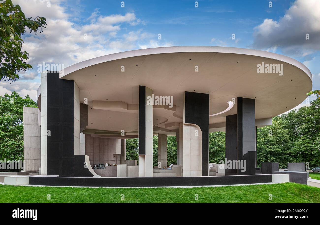 Serpentine Pavilion 2021 a Londra Hyde Park. Foto Stock