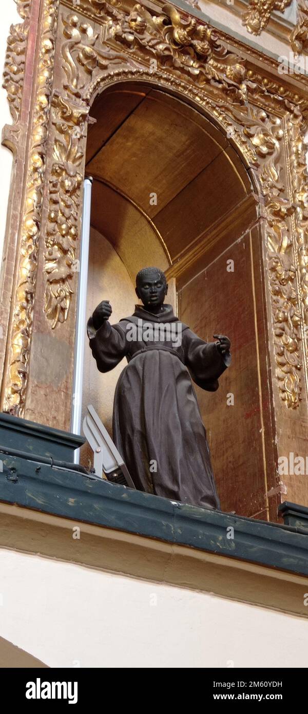 La Iglesia de la vera Cruz, sita en la ciudad de Salamanca, es un templo barroco sede de la Ilustre Cofradía de la Santa Cruz del Redentor y de la pur Foto Stock