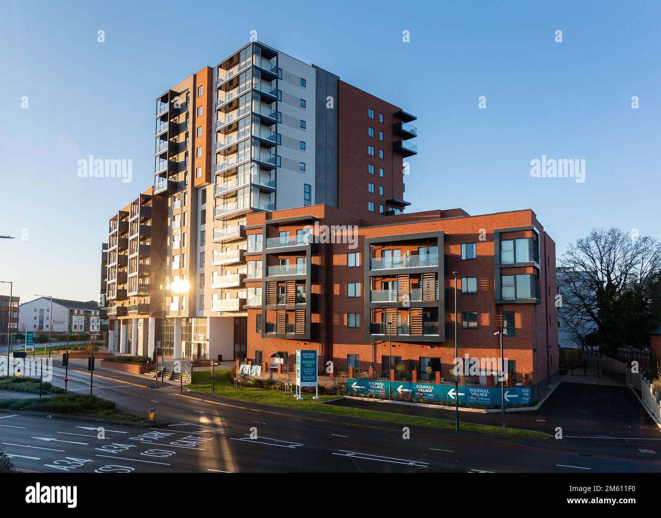 Shirley, Regno Unito: Solihull Village, Stratford Road. Un impianto di pensionamento e di assistenza alla vita nell'ex sito di Powergen. Foto Stock