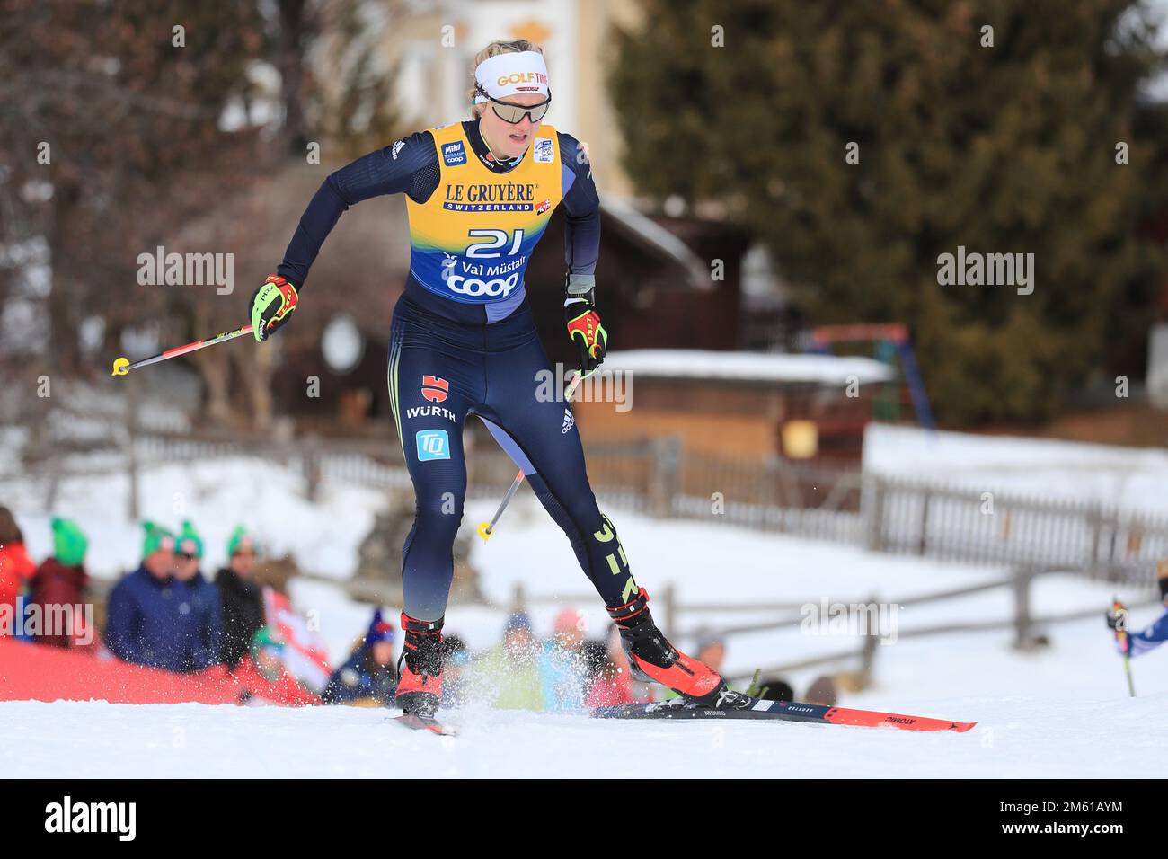 Val Mustair, Grigioni, Svizzera. 31st Dec, 2022. FIS Coppa del mondo di sci di fondo, Tour de ski; Carl Victoria GER Credit: Action Plus Sports/Alamy Live News Foto Stock