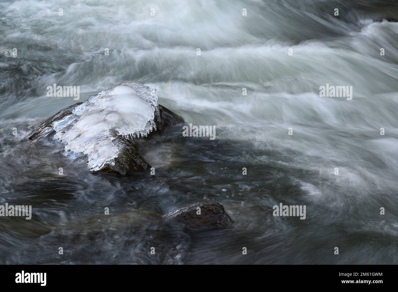 Le cascate ghiacciate di Deer Creek nel Rocks state Park nel Maryland, come visto dopo Storm Elliott alla fine di dicembre 2022 Foto Stock