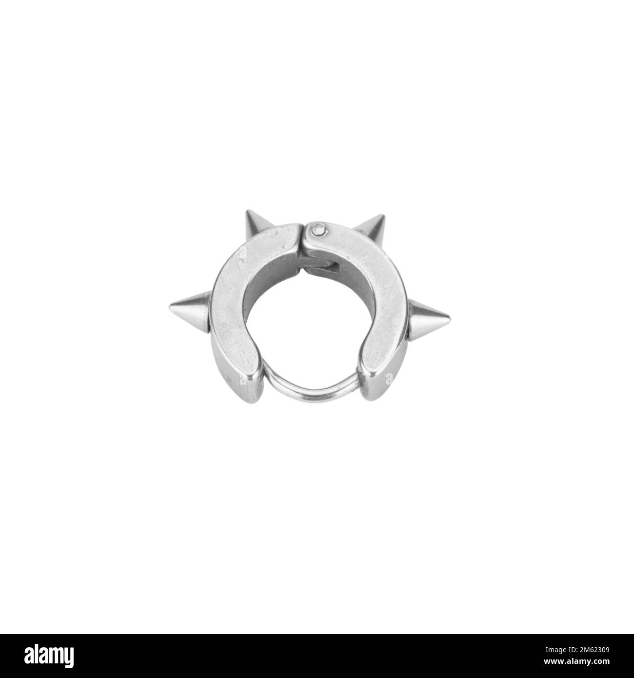 Orecchini a piercing isolati su sfondo bianco. Foto Stock Orecchini a piercing isolati su sfondo bianco. Foto Stock