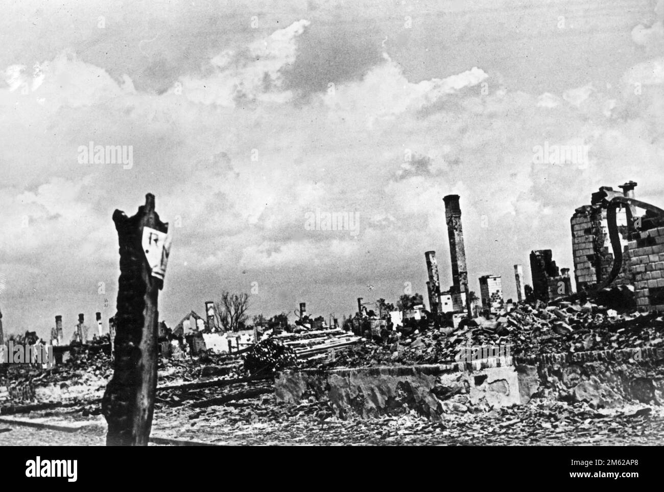 Rovine della città di Zablodów vicino Bialystok nel nord della Polonia dopo l'invasione tedesca nazista Foto Stock