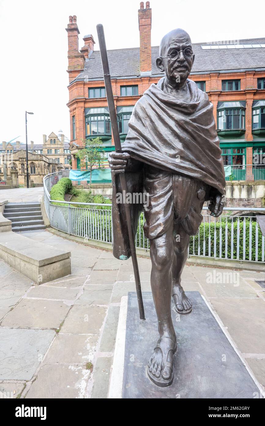 Mahatma Gandhi, statua,Manchester,città,in,AT,centro,centro,centro,nord-ovest, Inghilterra,nord-ovest Inghilterra,inglese,città inglese,livellamento,Greater Manchester, GB,Gran Bretagna,Gran Bretagna,britannica,Regno Unito,Regno Unito,città inglese, Foto Stock