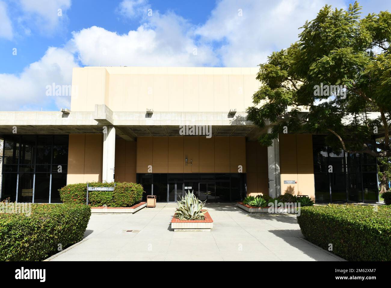 HUNTINGTON BEACH, CALIFORNIA - 01 GEN 2023: Teatro locale nel campus del Golden West College. Foto Stock