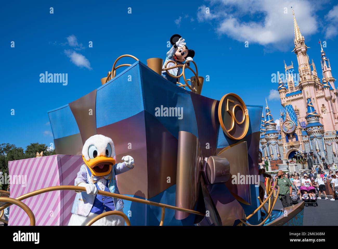 Orlando, FL, Stati Uniti d'America - Novembre 5 2022 : Magic Kingdom Park. La celebrazione del 50th° anniversario del Walt Disney World. Foto Stock