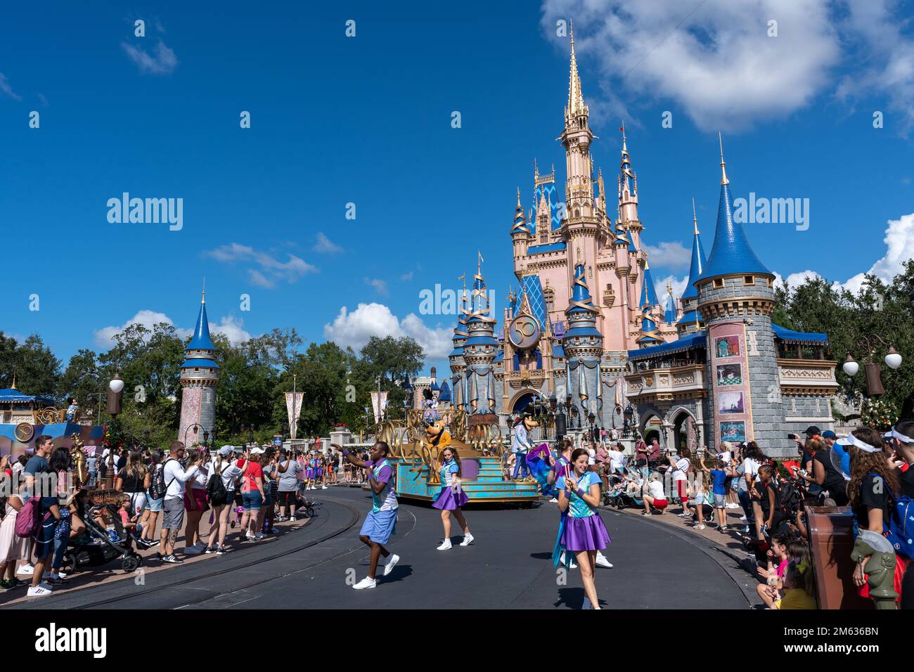 Orlando, FL, Stati Uniti d'America - Novembre 5 2022 : Magic Kingdom Park. La celebrazione del 50th° anniversario del Walt Disney World. Foto Stock