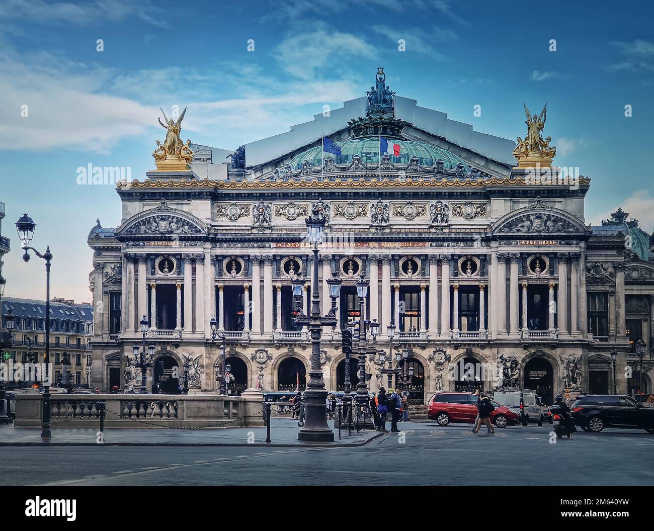 Opéra Garnier Palazzo di Parigi, Francia. Facciata della National Music Academy con vista dalla strada Foto Stock