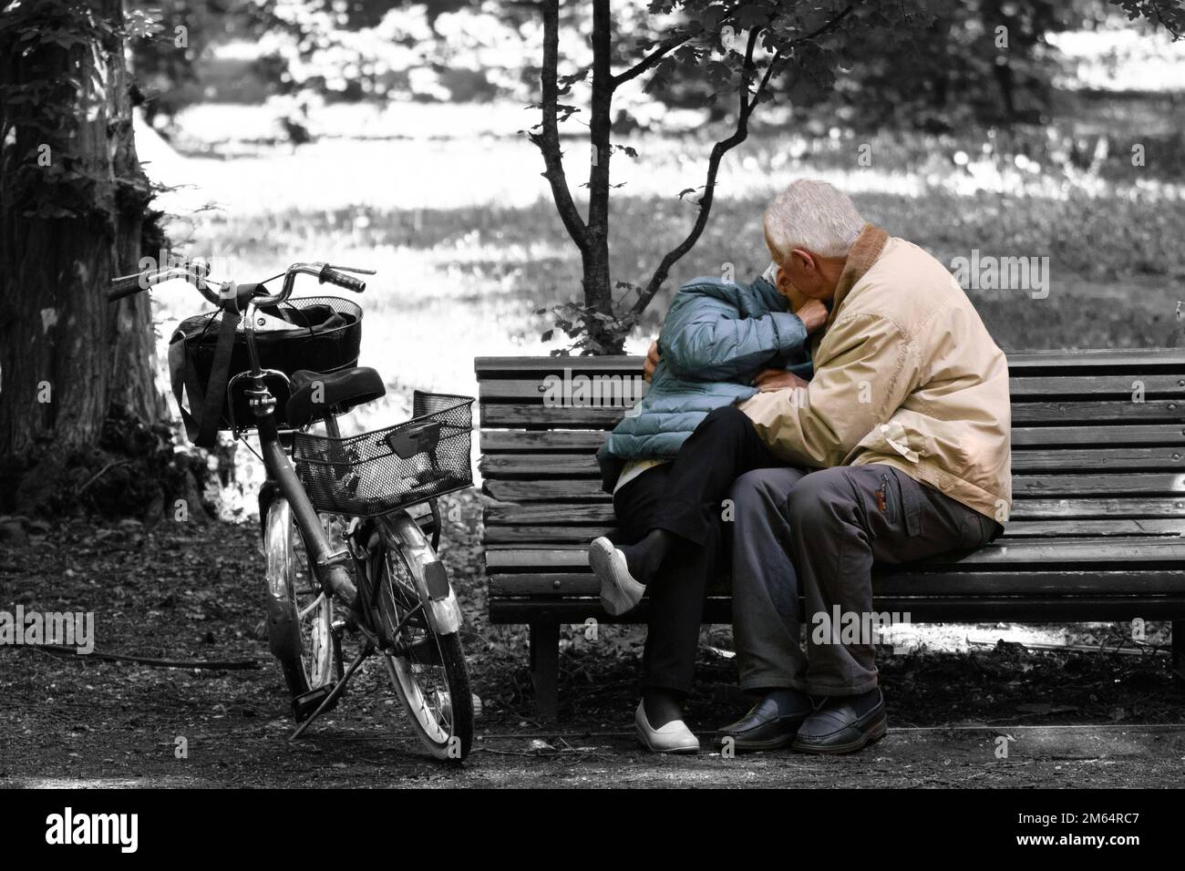 persone anziane che si amano Foto Stock