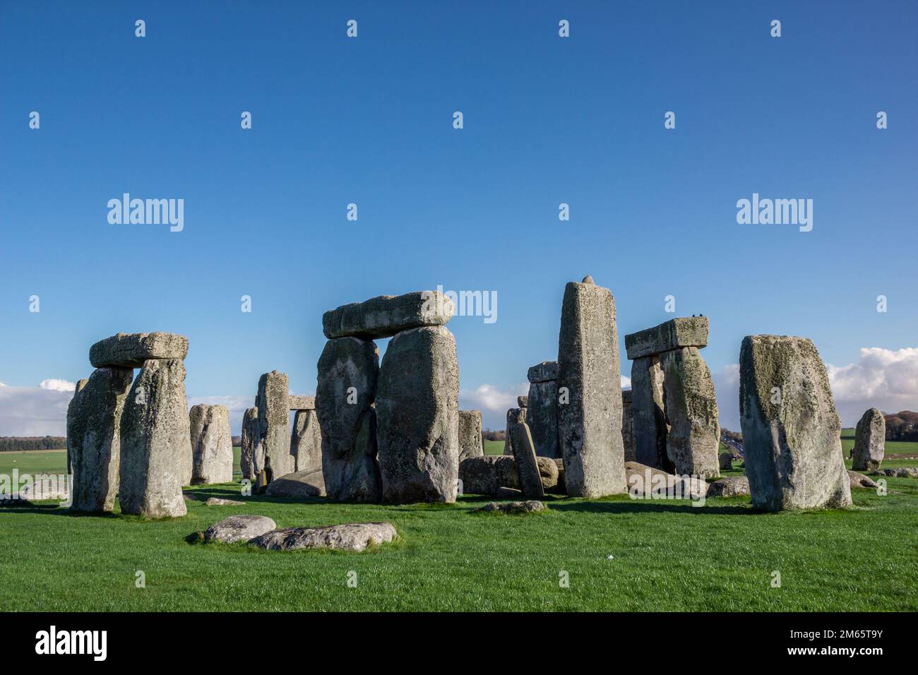 Stonehenge, un antico monumento preistorico in pietra vicino a Salisbury. Stonehenge è un sito patrimonio dell'umanità dell'UNESCO in Inghilterra. Foto Stock