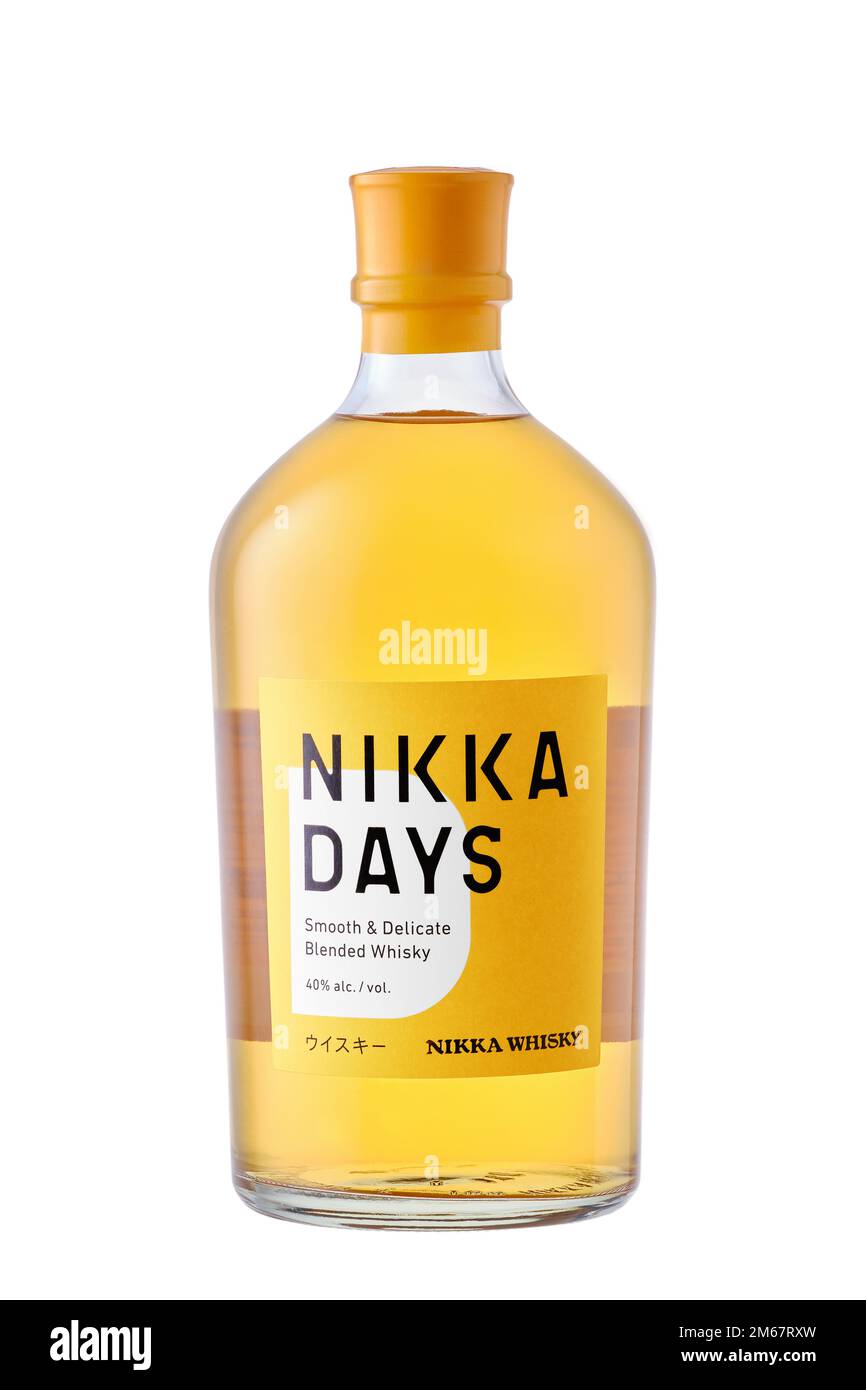 Minsk, Bielorussia, 31 dicembre 2022 - bottiglia di whisky giapponese Nikka Days Foto Stock