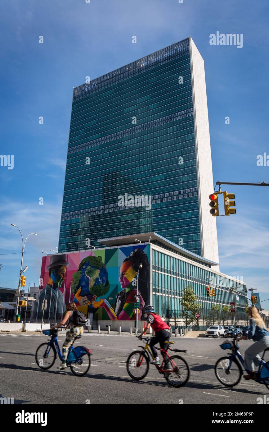 Segretariato Building delle Nazioni Unite, un grattacielo all'interno della sede delle Nazioni Unite nel quartiere Turtle Bay di Manhattan, New York Foto Stock