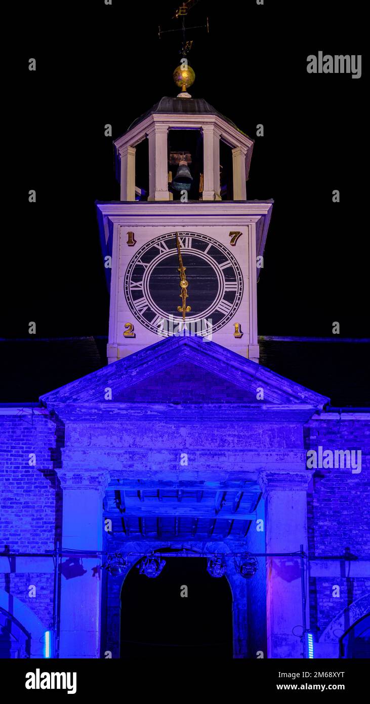 Natale a Dunham Massey. Uno dei primi eventi di Light Show degli UK ad Altrincham, Cheshire, nel Nord Ovest dell'Inghilterra. Divertimento per tutta la famiglia Foto Stock
