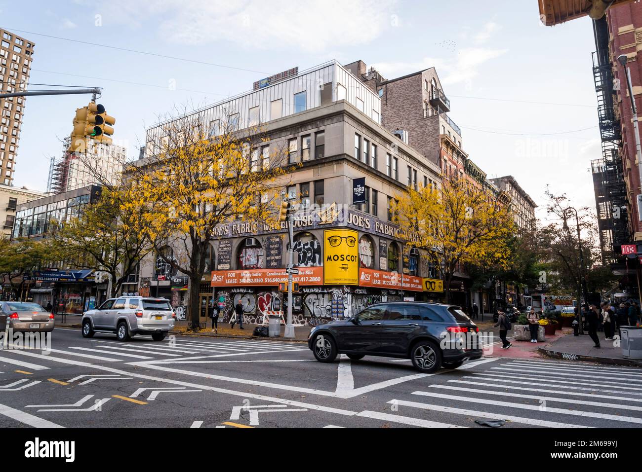 Delancey Street, The Bowery, un quartiere storico nel Lower East Side di Manhattan, New York City, USA Foto Stock