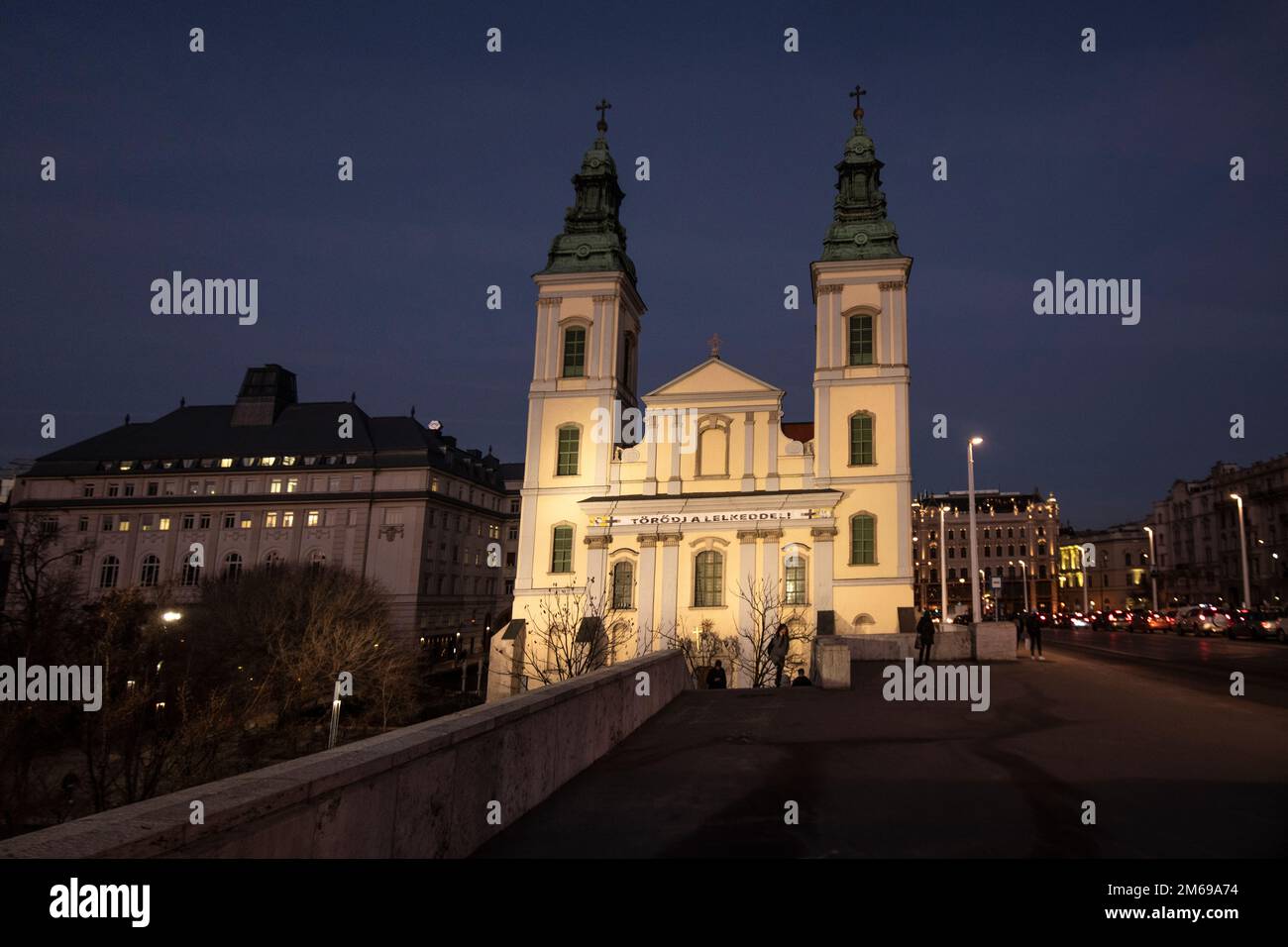 Budapest : la Chiesa Parrocchiale principale dell'Assunzione. Ungheria Foto Stock