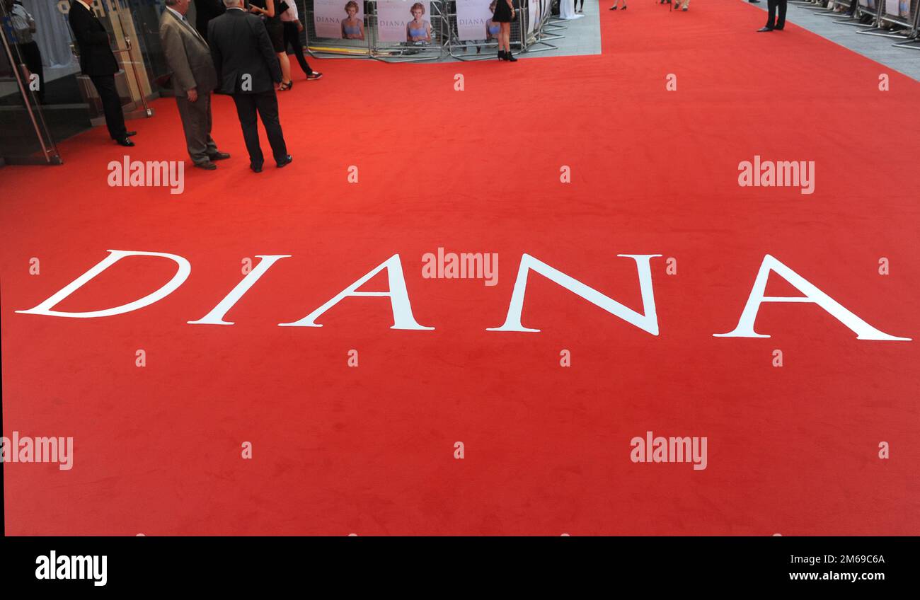 Celebrità in arrivo al film DIANA prima. © FAMA Foto Stock