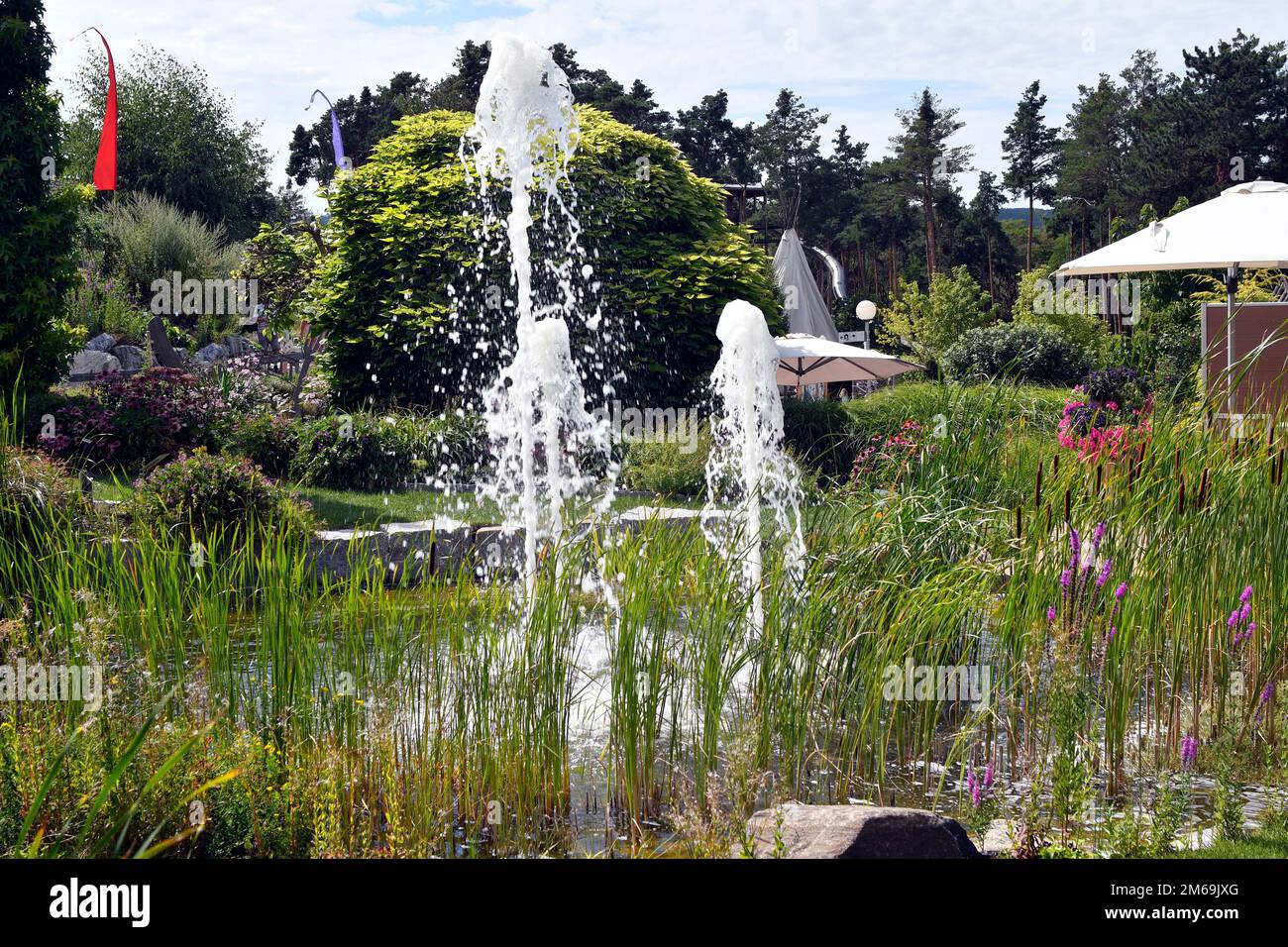Schiltern, Austria - 08 agosto 2022: Kittenberger Adventure Garden un'oasi con innumerevoli piante, scene e luoghi d'avventura in bassa Austria Foto Stock