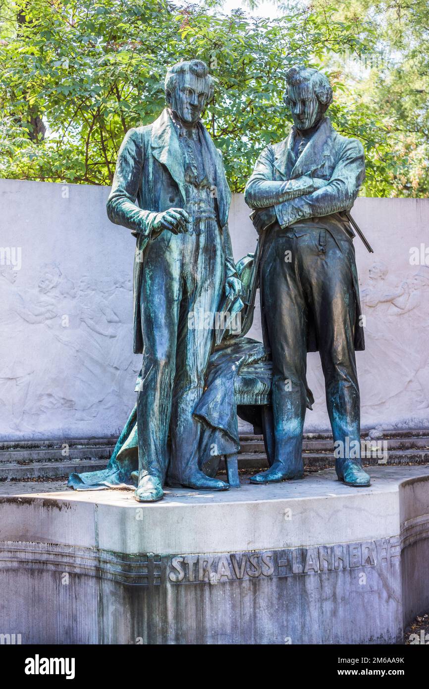 Joseph Labber Monumento a strauss lanner immagini e fotografie stock ad alta ...