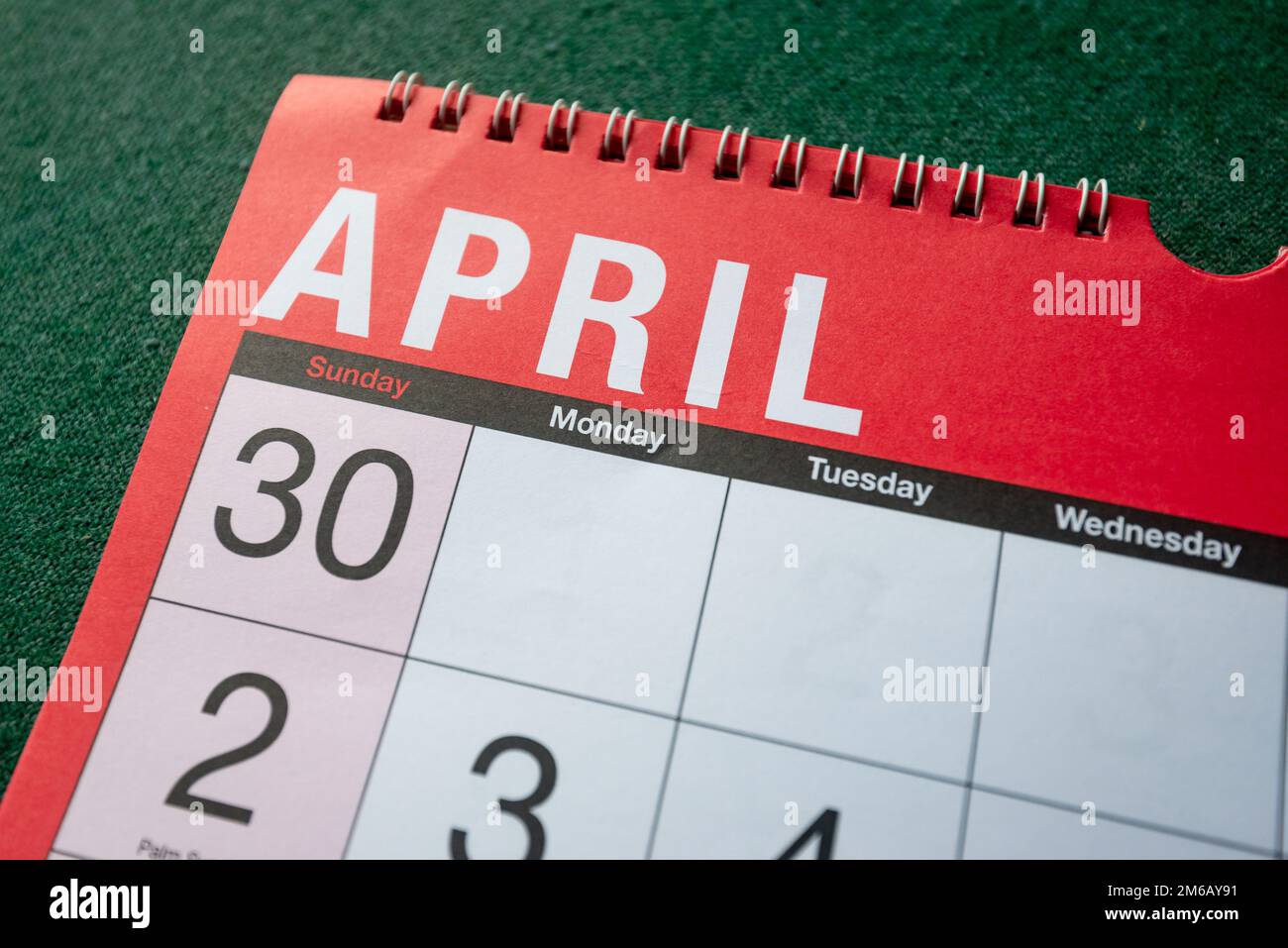 Calendario 2023, aprile, pianificatore mensile per parete e scrivania. Primo piano del mese e pochi giorni. Foto Stock