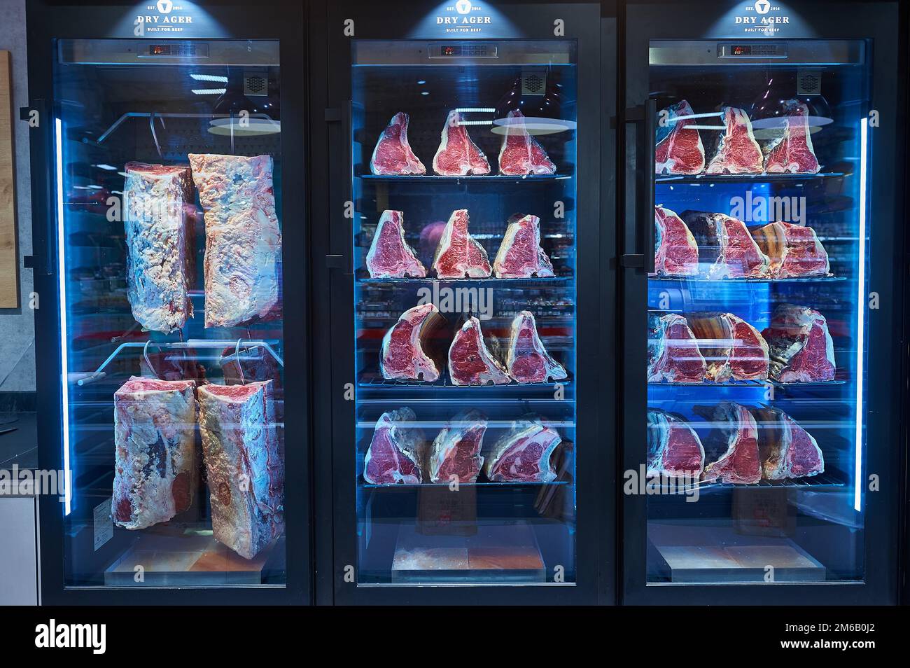 DryAge, carne in frigo, Centro Rewe Tonndorfer strada principale 71-81, 22045 Amburgo, Germania Foto Stock